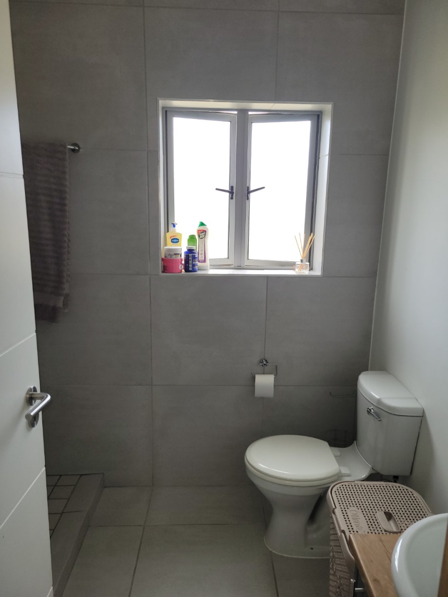 2 Bedroom Property for Sale in Pacaltsdorp Western Cape
